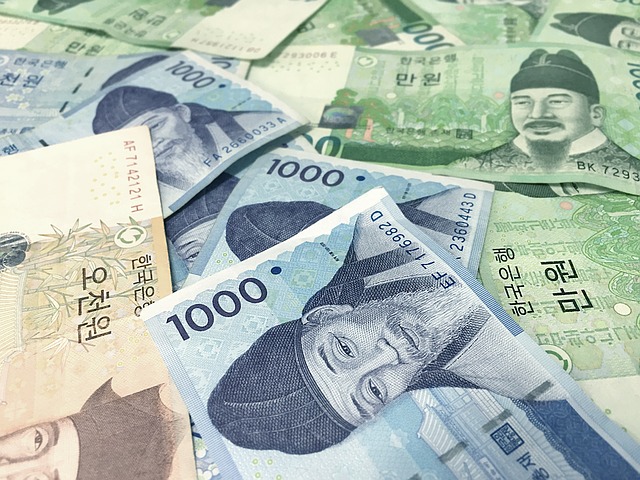 asijské bankovky.jpg